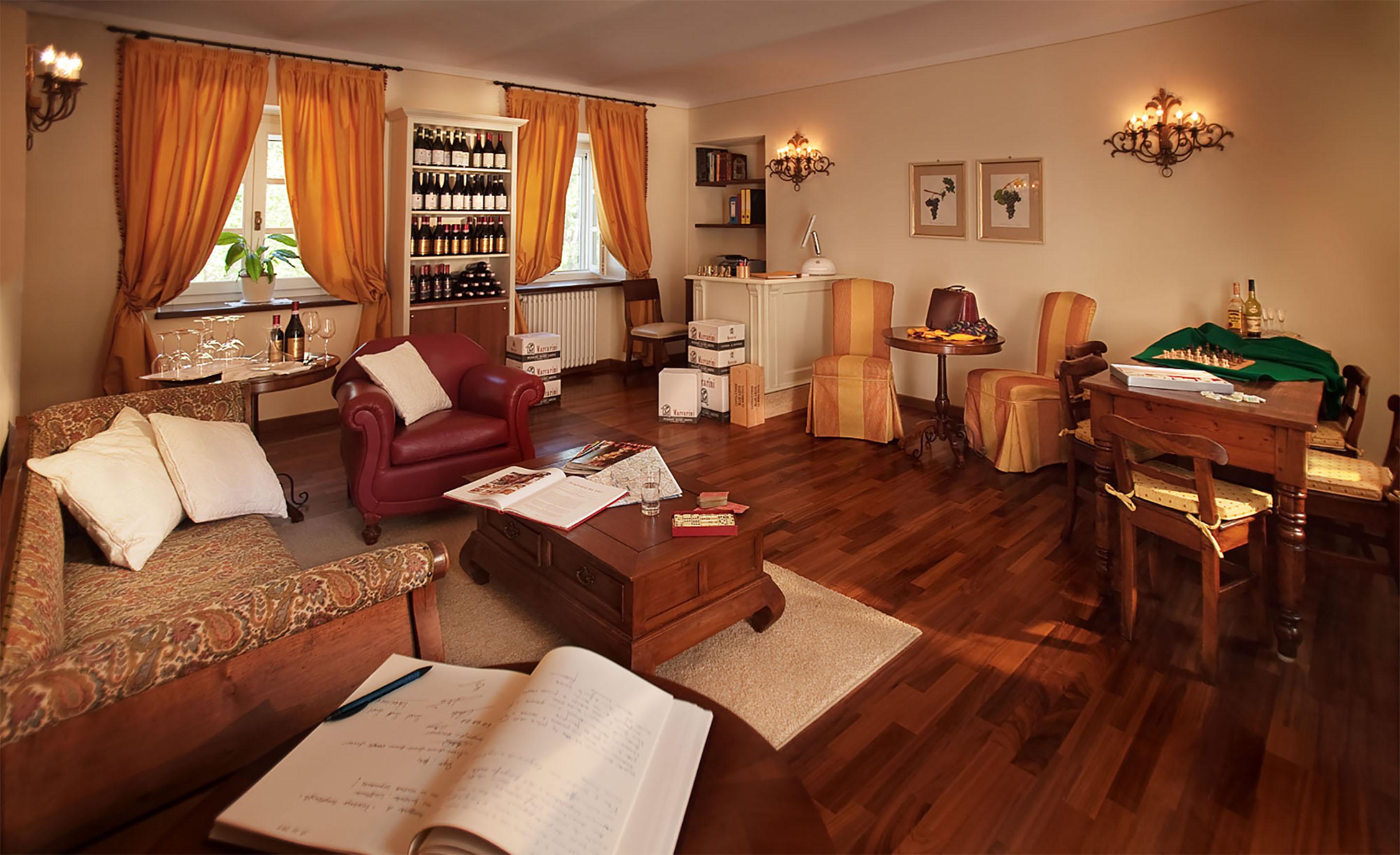 Marcarini Agriturismo Neviglie エクステリア 写真