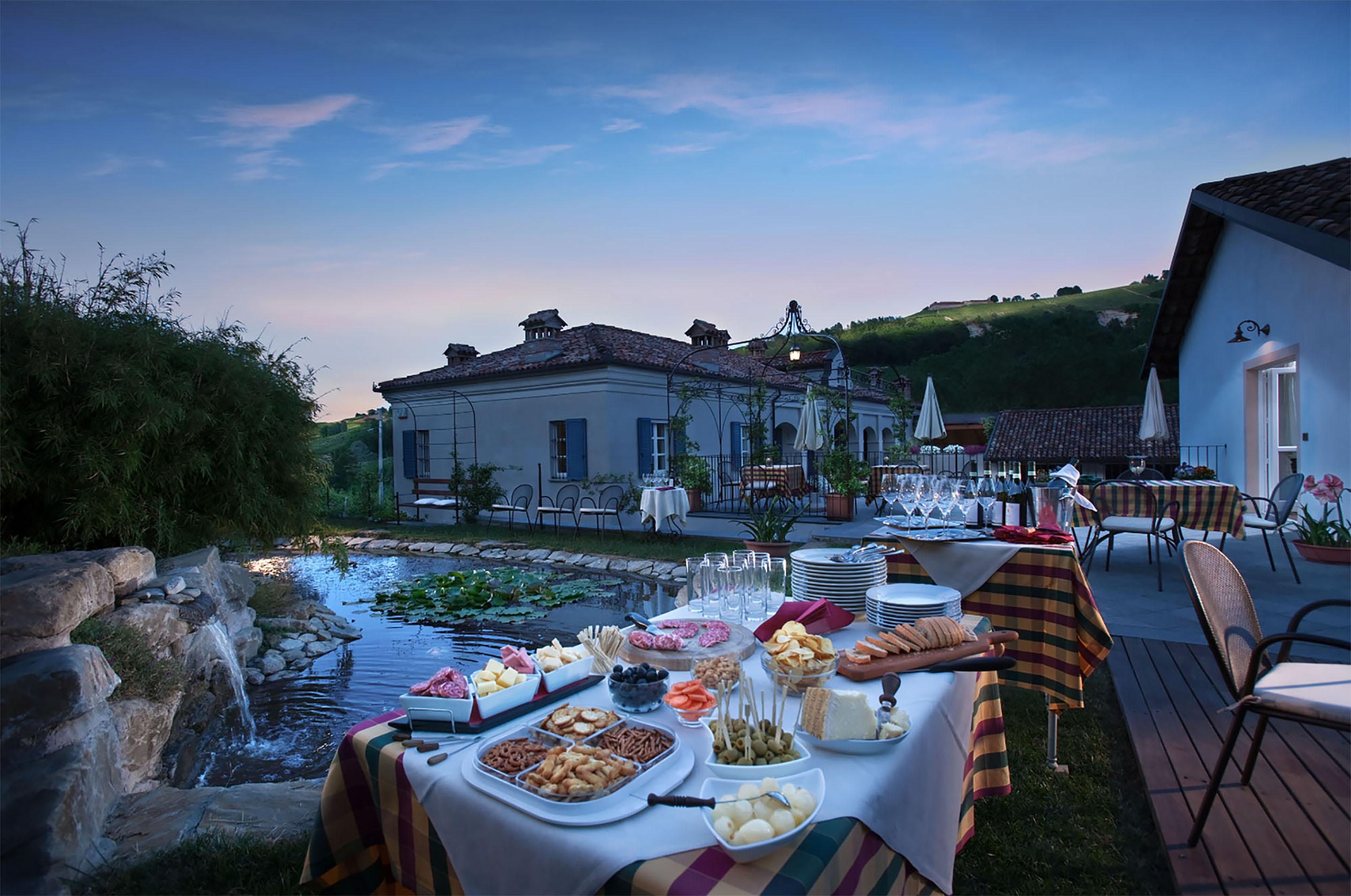Marcarini Agriturismo Neviglie エクステリア 写真