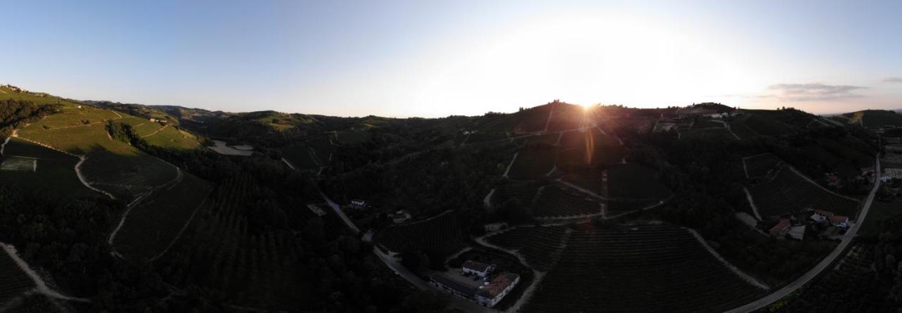 Marcarini Agriturismo Neviglie エクステリア 写真