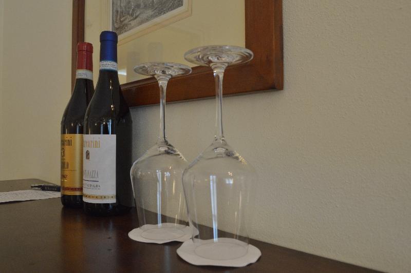 Marcarini Agriturismo Neviglie エクステリア 写真